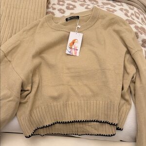 Elegant Beige Crew Neck Sweater